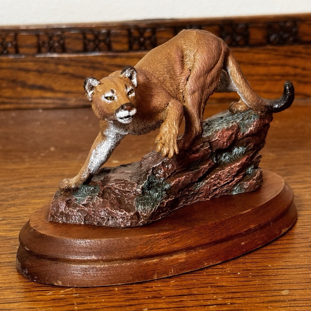 Hamilton Collection 1983 Mountain Lion Figurine Great Animals Wilderness